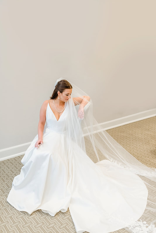 Luxury Memphis Wedding Photography, Bridal Portrait at Chickasaw Country Club