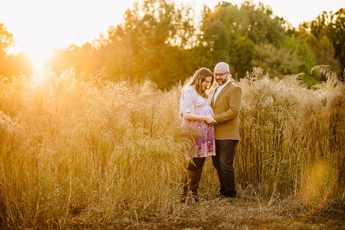 fall maternity photos at Hinton Park in Collierville, TN during golden hour