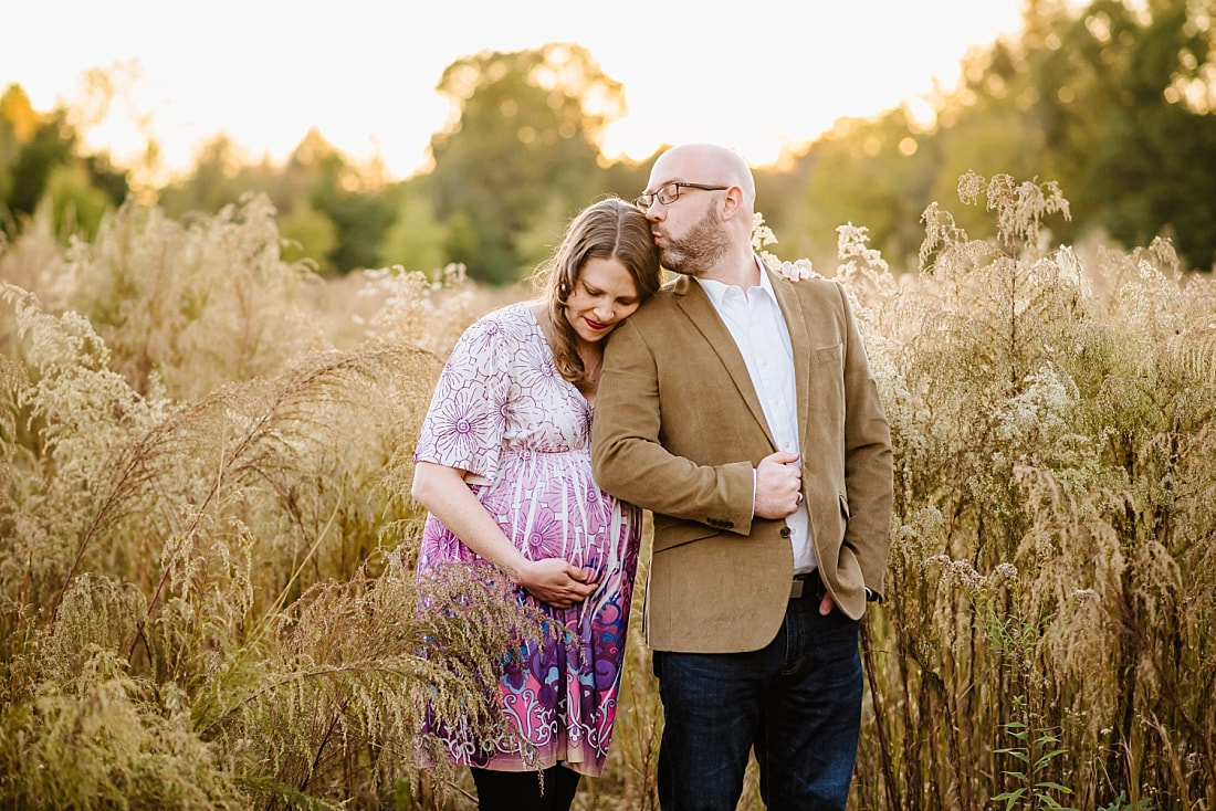 fall maternity photos at Hinton Park in Collierville, TN during golden hour