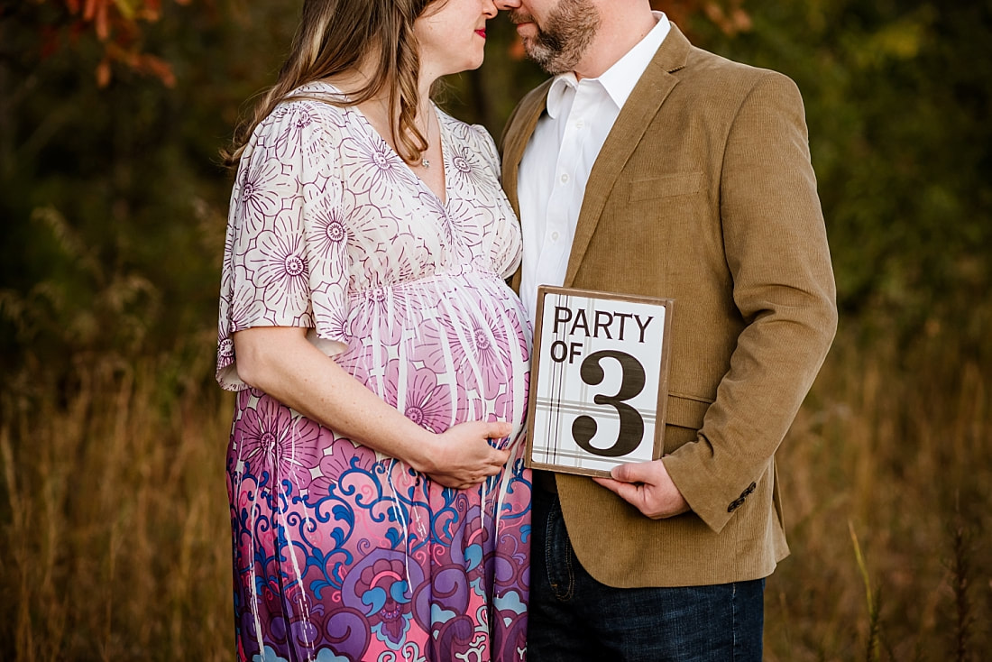 fall maternity photos at Hinton Park in Collierville, TN during golden hour