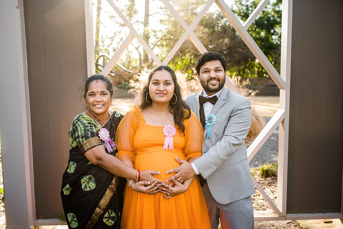 grandmother came from India for maternity photos at memphis botanic garden