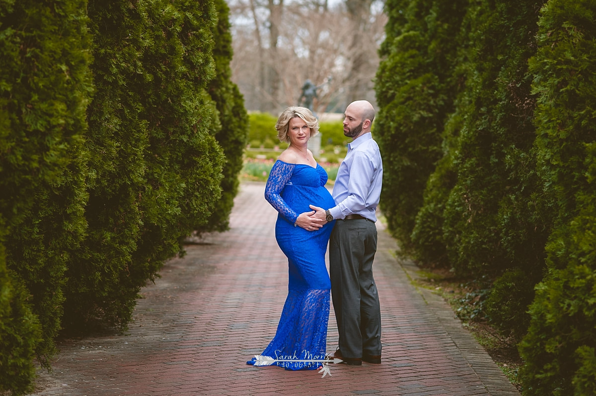 Memphis maternity photography for a rainbow baby at Memphis Botanic Garden by Sarah Morris Photography