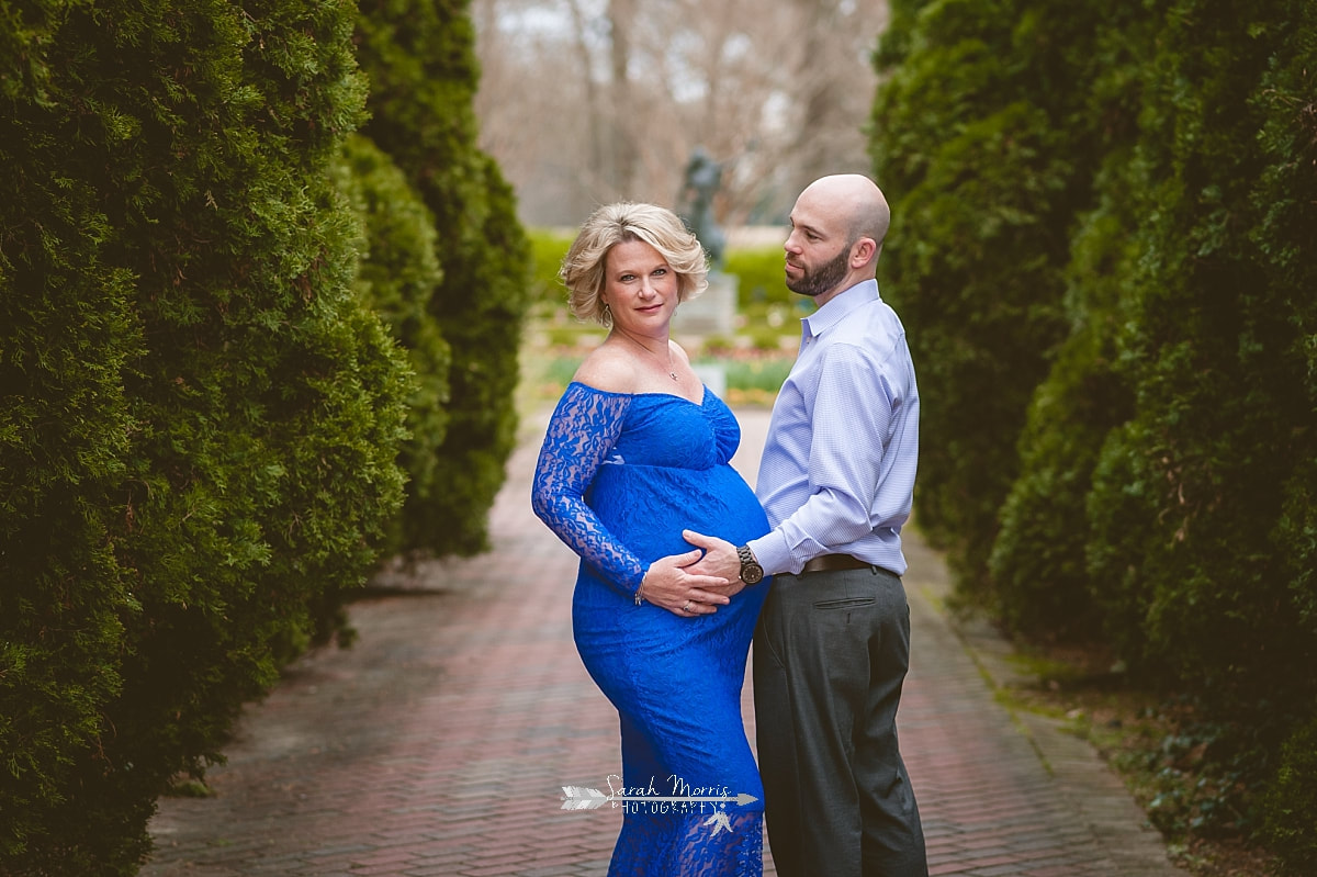 Memphis maternity photography for a rainbow baby at Memphis Botanic Garden by Sarah Morris Photography