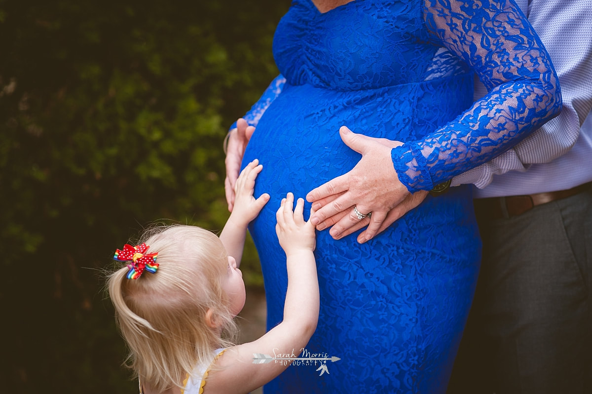 Memphis maternity photography for a rainbow baby at Memphis Botanic Garden by Sarah Morris Photography