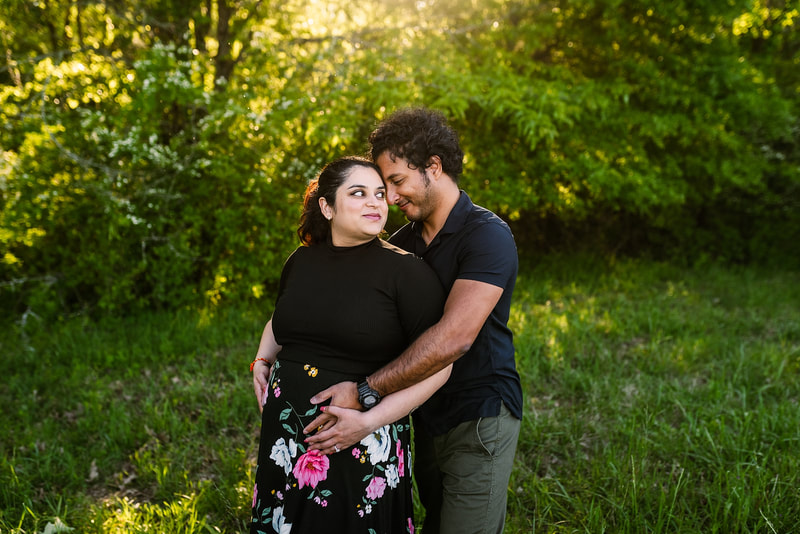 maternity photos at Shelby Farms in Memphis, TN