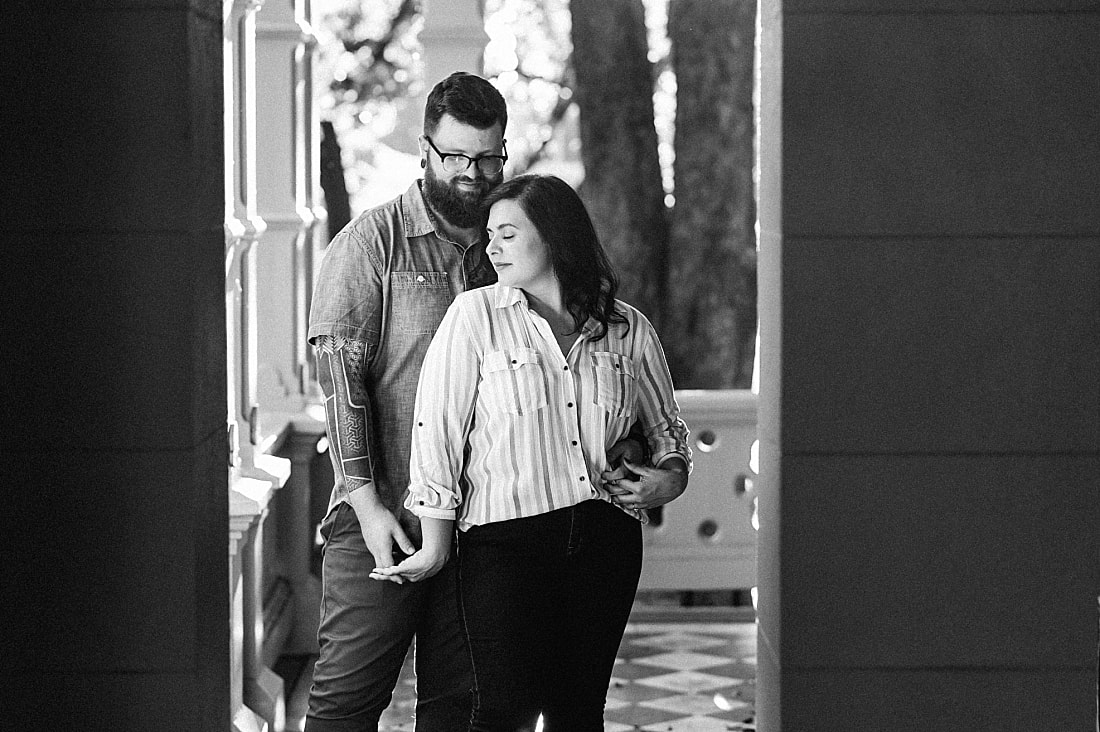 engagement photos on the front porch at Woodruff-Fontaine house in Memphis