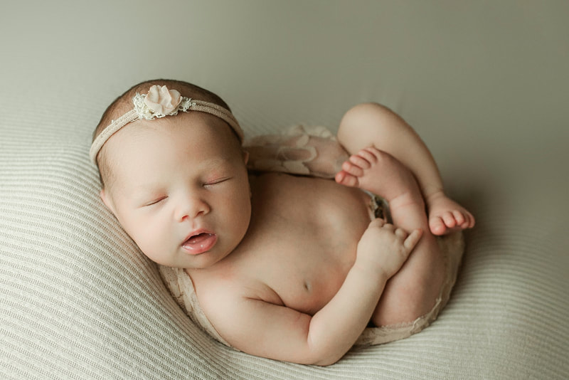 Newborn Photography in Memphis, TN. Sarah Morris Photography