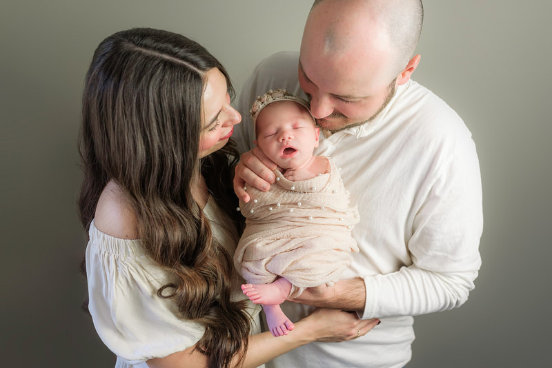 Newborn Photography in Memphis, TN. Sarah Morris Photography